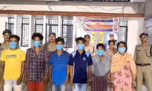 6 बांग्लादेशी नागरिक पकड़े गए , दो महिलाएं भी शामिल