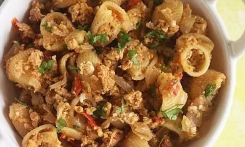 Egg Pasta: नाश्ते में इतना बढ़िया खाना मिले तो आप खुद-ब-खुद उसकी तारीफ करने लगेंगे Egg Pasta: नाश्ते में इतना बढ़िया खाना मिले तो आप खुद-ब-खुद उसकी तारीफ करने लगेंगे