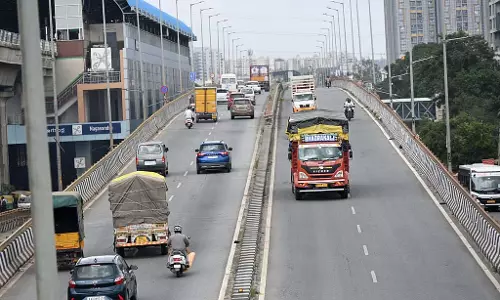 Bengaluru : फ्लाईओवर पर रात में यातायात बंद