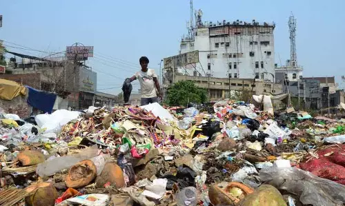Jalandhar: कूड़े की समस्या को लेकर नगर निगम को लोक अदालत में घसीटा Jalandhar: कूड़े की समस्या को लेकर नगर निगम को लोक अदालत में घसीटा