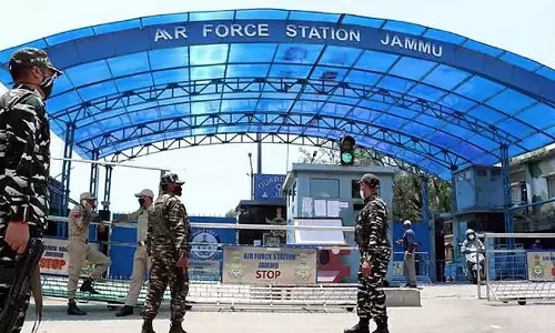 DELHI: पूर्व सैनिक जम्मू-कश्मीर के महत्वपूर्ण प्रतिष्ठानों की देखभाल करेंगे DELHI: पूर्व सैनिक जम्मू-कश्मीर के महत्वपूर्ण प्रतिष्ठानों की देखभाल करेंगे