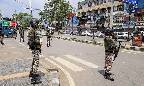 भारत-पाकिस्तान के बीच संघर्ष विराम जारी रहेगा: Army भारत-पाकिस्तान के बीच संघर्ष विराम जारी रहेगा: Army