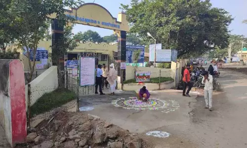 Tamil Nadu: वानीयंबाडी जीएच भारी बारिश के बाद प्रभावित हुआ Tamil Nadu: वानीयंबाडी जीएच भारी बारिश के बाद प्रभावित हुआ
