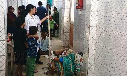 Sambalpur डॉक्टर ने टीबी मरीज को अंधविश्वास के चंगुल से बचाया
