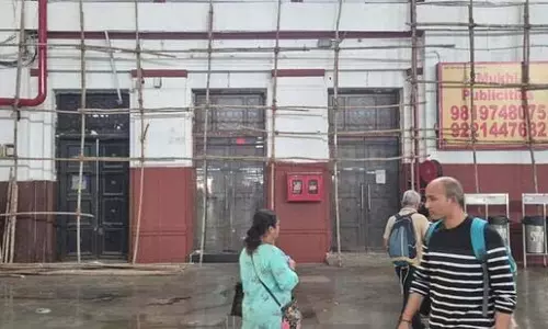 Mumbai सेंट्रल पर यात्रियों को हाईटेक सुविधा