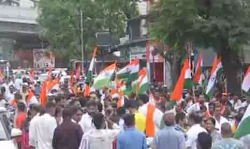 शिंदे के नेतृत्व वाली शिवसेना ने भारतीय सशस्त्र बलों के सम्मान में Mumbai में तिरंगा रैली निकाली