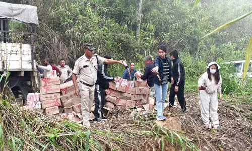 Nagaland : वोखा में बड़ी मात्रा में जब्त आईएमएफएल नष्ट किया गया