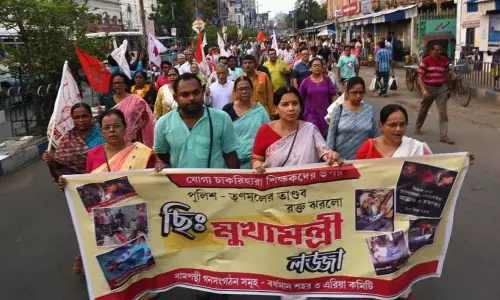 विपक्ष ने पुलिस कार्रवाई को लेकर TMC पर निशाना साधा, नौकरी जाने का मुद्दा फिर राजनीतिक सुर्खियों में
