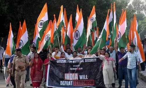 Sukhna Lake पर निकाली गई तिरंगा यात्रा Sukhna Lake पर निकाली गई तिरंगा यात्रा