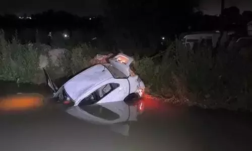 BREAKING: बदमाशों की गाड़ी नहर में गिरी, करंट लगने से सिपाही की दर्दनाक मौत BREAKING: बदमाशों की गाड़ी नहर में गिरी, करंट लगने से सिपाही की दर्दनाक मौत