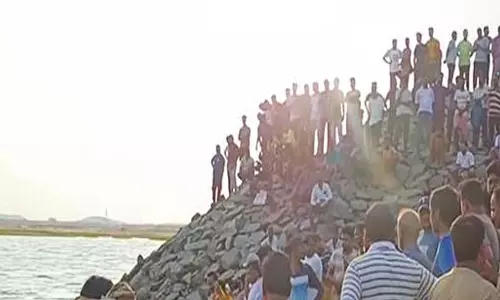 Cuttack में कथाजोड़ी नदी में एक इंजीनियर डूबा, दूसरा लापता