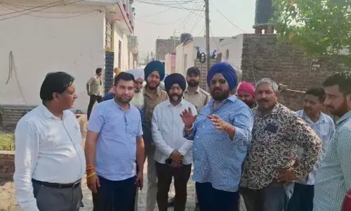 मनजीत-टोनी ने Suchetgarh के जीरो लाइन गांवों का दौरा किया
