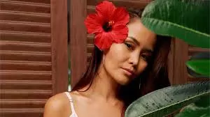 Skin Care:गर्मी में गुलाब सा निखरेगा चेहरा, गुड़हल को इन 5 तरीकों से करें स्किन केयर में शामिल Skin Care:गर्मी में गुलाब सा निखरेगा चेहरा, गुड़हल को इन 5 तरीकों से करें स्किन केयर में शामिल