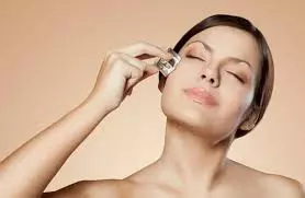 Ice Massage: गर्मियों में त्वचा की देखभाल के लिए जानें इसके फायदे, बर्फ की मसाज है सबसे अच्छा विकल्प Ice Massage: गर्मियों में त्वचा की देखभाल के लिए जानें इसके फायदे, बर्फ की मसाज है सबसे अच्छा विकल्प