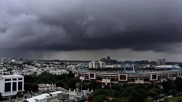 Tamil Nadu : अरब सागर में चक्रवात बनने की संभावना Tamil Nadu : अरब सागर में चक्रवात बनने की संभावना