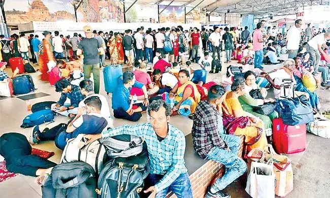 Odisha : ज्येष्ठ माह के उपलक्ष्य में जगन्नाथ क्षेत्र में श्रद्धालुओं की भीड़ उमड़ पड़ी Odisha : ज्येष्ठ माह के उपलक्ष्य में जगन्नाथ क्षेत्र में श्रद्धालुओं की भीड़ उमड़ पड़ी