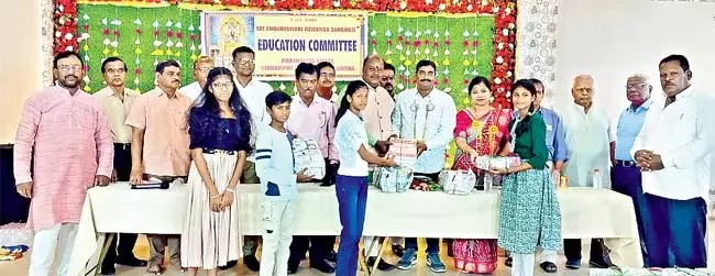 Odisha : गरीब छात्रों के लिए सहायता Odisha : गरीब छात्रों के लिए सहायता
