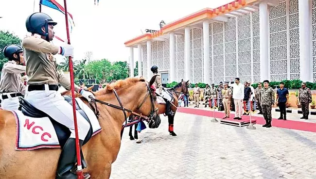 Odisha ; एनसीसी कैडेट्स दौड़ के लिए प्रेरणास्रोत Odisha ; एनसीसी कैडेट्स दौड़ के लिए प्रेरणास्रोत
