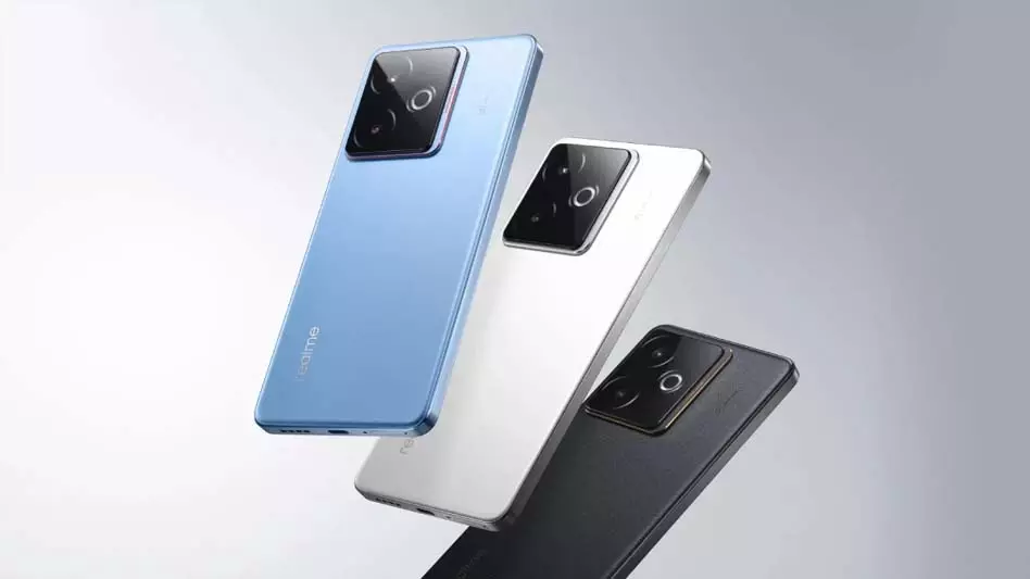 Realme ला रही GT 7 Series, 7000mAh की मिलेगी बैटरी के साथ 120W का सुपर फास्ट चार्जर Realme ला रही GT 7 Series, 7000mAh की मिलेगी बैटरी के साथ 120W का सुपर फास्ट चार्जर