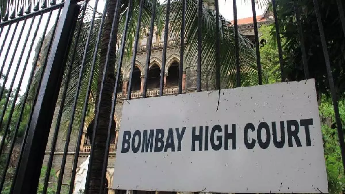 Bombay HC ने अवैध रूप से धन उधार देने की आरोपी बहनों की अग्रिम जमानत याचिका खारिज की Bombay HC ने अवैध रूप से धन उधार देने की आरोपी बहनों की अग्रिम जमानत याचिका खारिज की