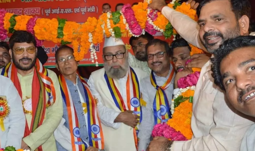 Bareilly: संजय कम्युनिटी हाल में महात्मा बुद्ध की जयंती धूमधाम से मनाई गई Bareilly: संजय कम्युनिटी हाल में महात्मा बुद्ध की जयंती धूमधाम से मनाई गई