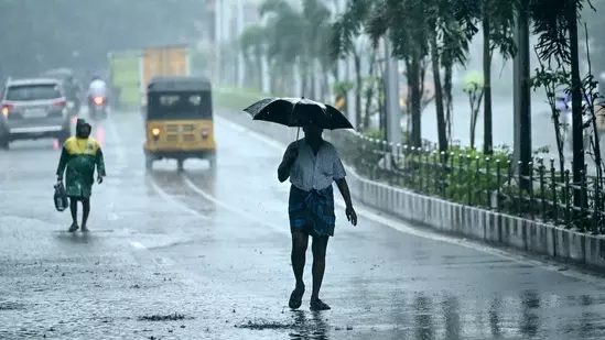 Kerala में बारिश तेज होने की संभावना, चार जिलों में ऑरेंज अलर्ट जारी Kerala में बारिश तेज होने की संभावना, चार जिलों में ऑरेंज अलर्ट जारी