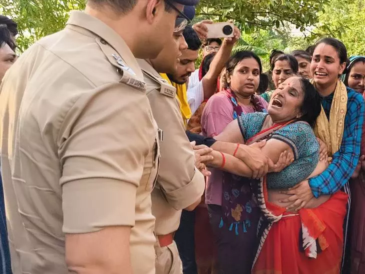 Jaunpur: पुलिसकर्मी की असमय मौत से परिजनों पर टूटा दुखों का सैलाब Jaunpur: पुलिसकर्मी की असमय मौत से परिजनों पर टूटा दुखों का सैलाब