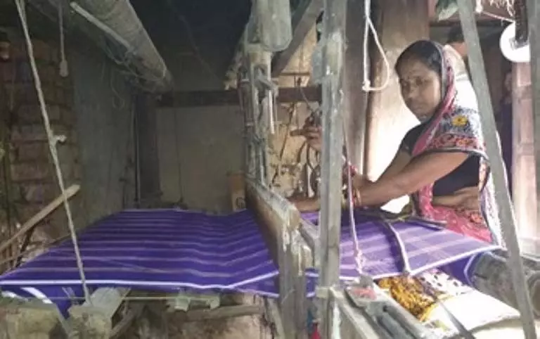 Odisha के केंद्रपाड़ा में बुनकरों के गांव के विकास में देरी Odisha के केंद्रपाड़ा में बुनकरों के गांव के विकास में देरी