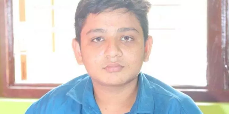 Ghasipura : दोस्त को बचाते समय युवक की करंट से मौत Ghasipura : दोस्त को बचाते समय युवक की करंट से मौत