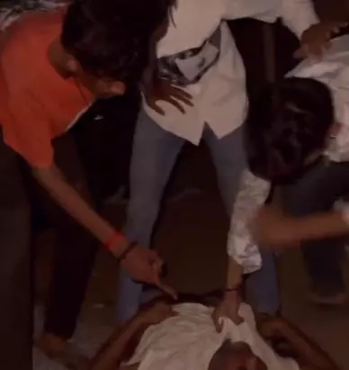 अमन डॉन गैंग का रायपुर में आतंक, बोरियाकला के पास किया गुंडागर्दी अमन डॉन गैंग का रायपुर में आतंक, बोरियाकला के पास किया गुंडागर्दी