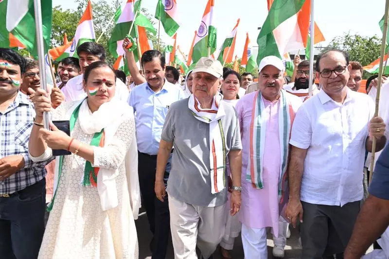Haryana : राव इंद्रजीत ने रेवाड़ी में तिरंगा यात्रा का नेतृत्व किया Haryana : राव इंद्रजीत ने रेवाड़ी में तिरंगा यात्रा का नेतृत्व किया