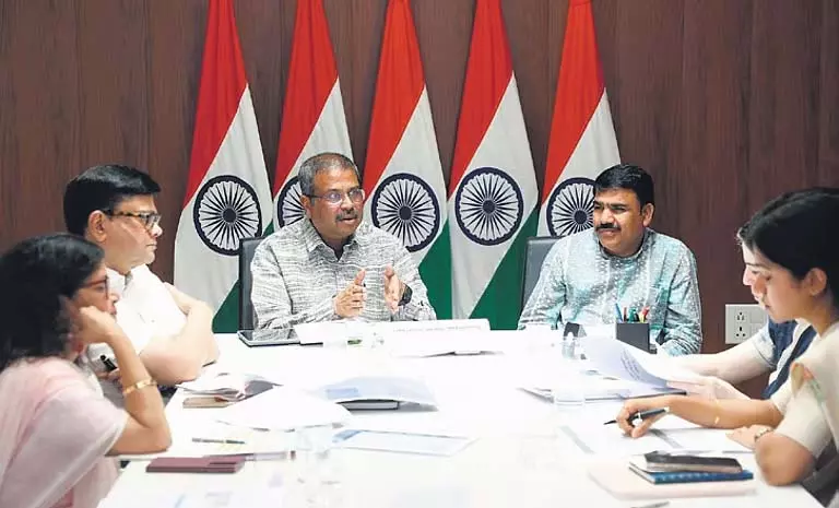 डबल इंजन वाली सरकार ओडिशा में शिक्षा की गुणवत्ता सुधारने के मिशन पर: Dharmendra Pradhan डबल इंजन वाली सरकार ओडिशा में शिक्षा की गुणवत्ता सुधारने के मिशन पर: Dharmendra Pradhan