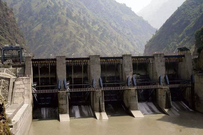 विनाशकारी बाढ़ के 2 साल बाद, Kullu में लारजी विद्युत परियोजना अब पूरी तरह चालू हो गई विनाशकारी बाढ़ के 2 साल बाद, Kullu में लारजी विद्युत परियोजना अब पूरी तरह चालू हो गई