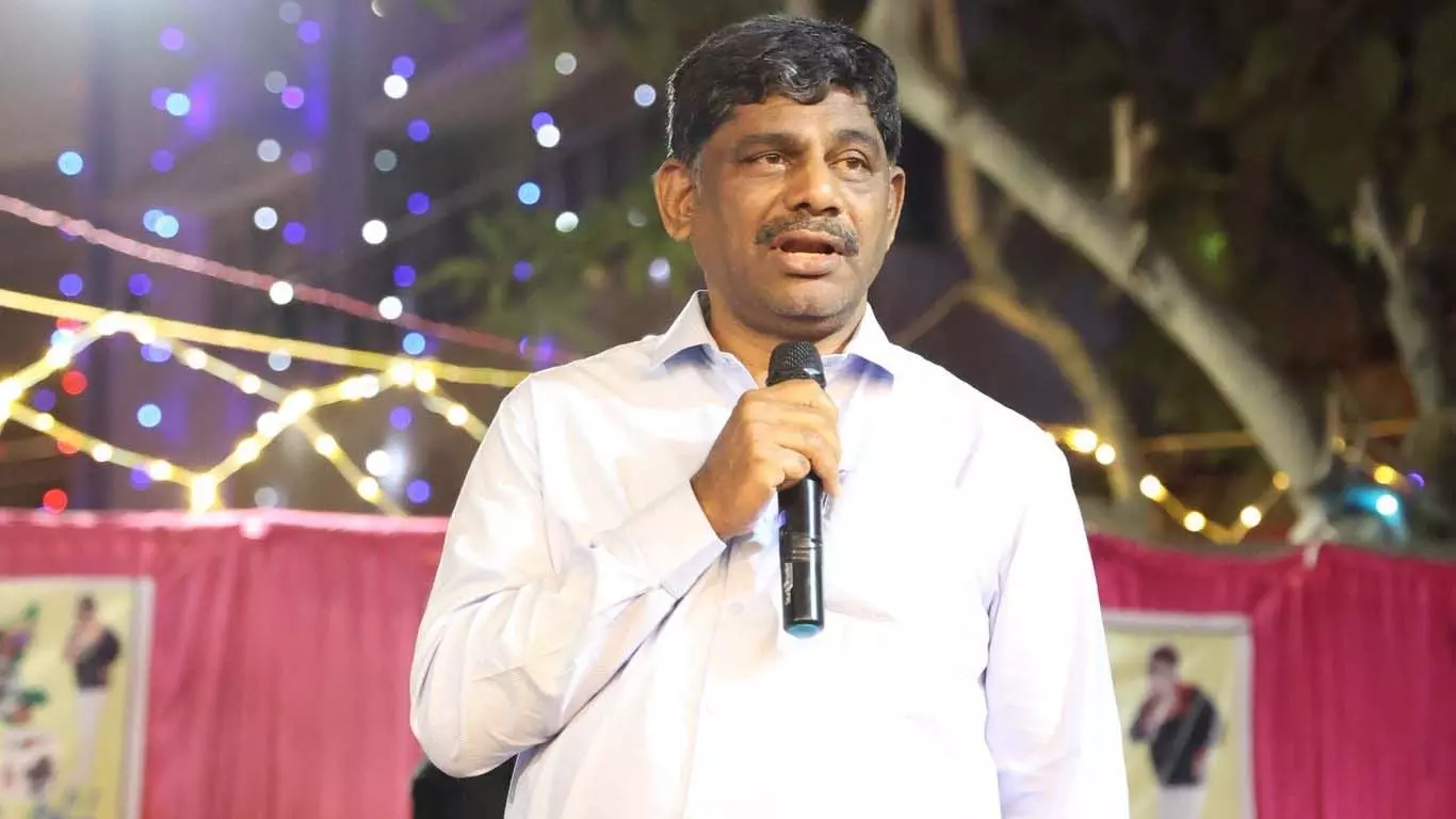 Karnataka : पूर्व सांसद डीके सुरेश निर्विरोध बामुल निदेशक चुने गए Karnataka : पूर्व सांसद डीके सुरेश निर्विरोध बामुल निदेशक चुने गए
