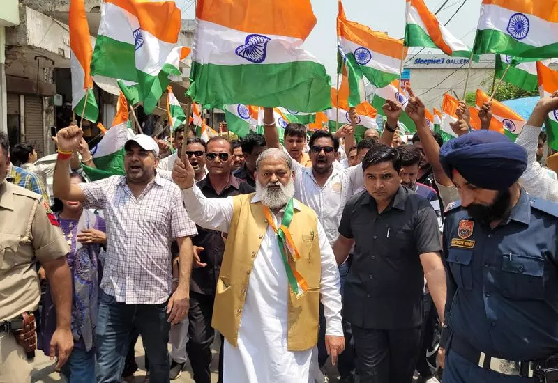 Haryana : युद्ध पूरी तरह खत्म नहीं हुआ है, यह पाकिस्तान के रवैये पर निर्भर करेगा विज Haryana : युद्ध पूरी तरह खत्म नहीं हुआ है, यह पाकिस्तान के रवैये पर निर्भर करेगा विज
