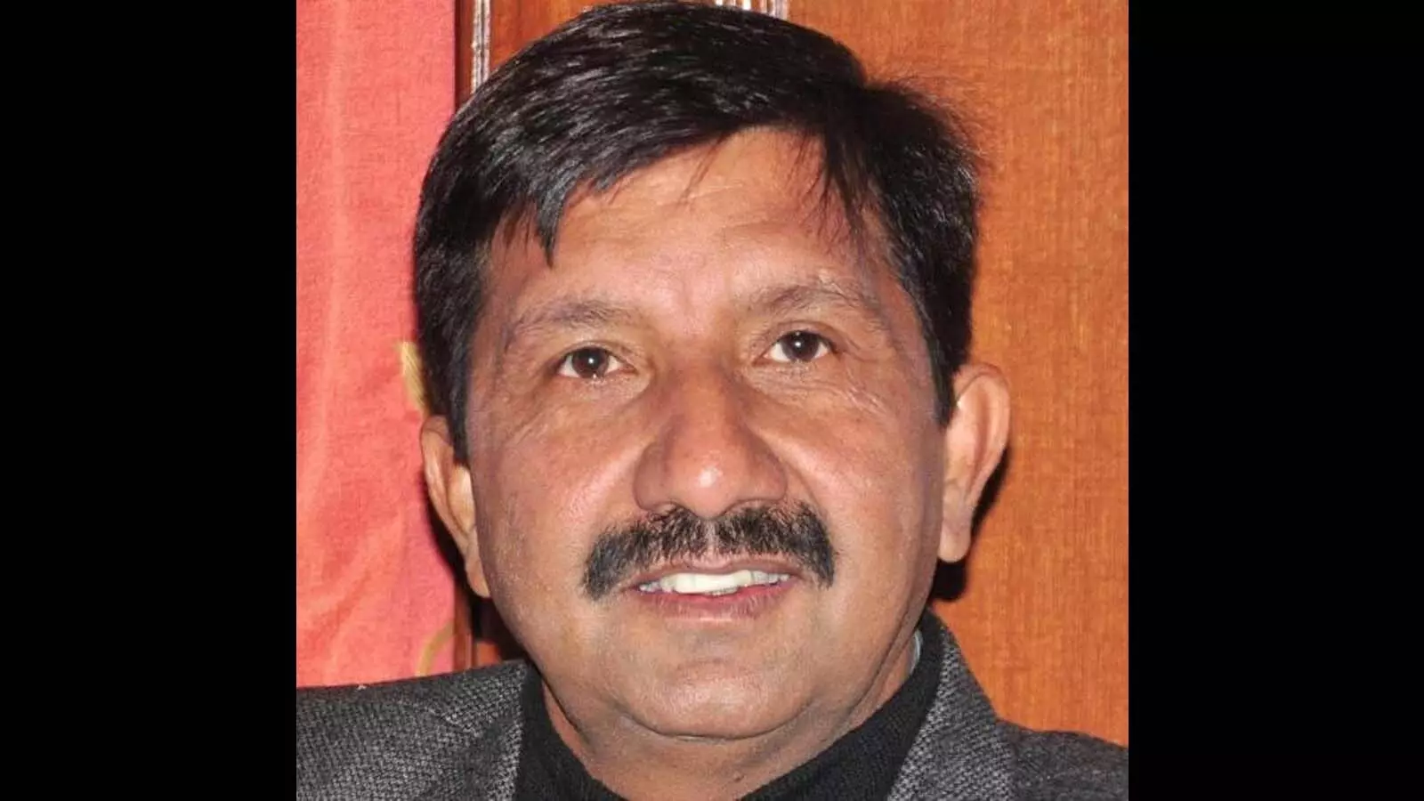 Himachal में लग्जरी बस सेवाओं के लिए डिजिटल पोर्टल की तैयारी Himachal में लग्जरी बस सेवाओं के लिए डिजिटल पोर्टल की तैयारी