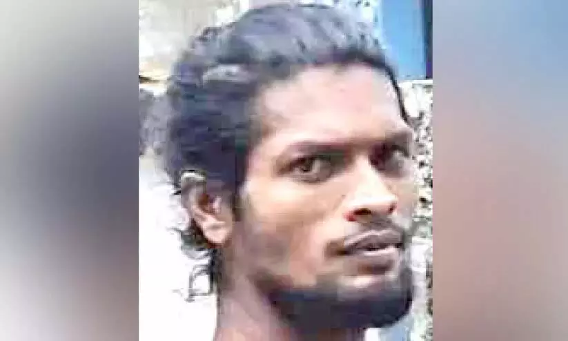 Kerala : एडाकोची में पिता की हत्या के आरोप में बेटा गिरफ्तार Kerala : एडाकोची में पिता की हत्या के आरोप में बेटा गिरफ्तार
