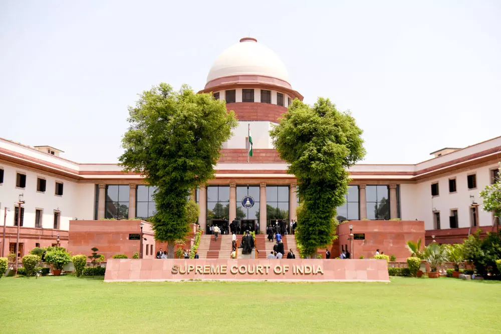 New Delhi: सुप्रीम कोर्ट ने हाई कोर्ट रिटायर्ड जजों के लिए ‘वन रैंक, वन पेंशन’ लागू करने का आदेश दिया New Delhi: सुप्रीम कोर्ट ने हाई कोर्ट रिटायर्ड जजों के लिए ‘वन रैंक, वन पेंशन’ लागू करने का आदेश दिया