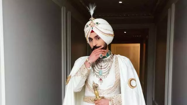 दिलजीत दोसांझ को पटियाला नेकलेस नहीं दिए जाने पर राजा कुमारी दिलजीत दोसांझ को पटियाला नेकलेस नहीं दिए जाने पर राजा कुमारी