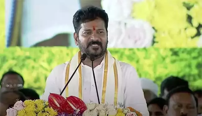 मुझे पलामुरू और नल्लामाला का निवासी होने पर गर्व है: CM मुझे पलामुरू और नल्लामाला का निवासी होने पर गर्व है: CM