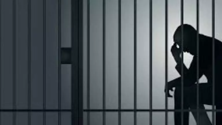 Goa पुलिस कांस्टेबल को 15 साल बाद पुलिस हिरासत में महिला पर यौन उत्पीड़न का दोषी ठहराया गया Goa पुलिस कांस्टेबल को 15 साल बाद पुलिस हिरासत में महिला पर यौन उत्पीड़न का दोषी ठहराया गया