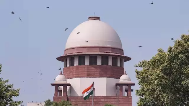 अशोका यूनिवर्सिटी के प्रोफेसर की गिरफ्तारी को चुनौती देने वाली याचिका पर सुनवाई के लिए सुप्रीम कोर्ट सहमत अशोका यूनिवर्सिटी के प्रोफेसर की गिरफ्तारी को चुनौती देने वाली याचिका पर सुनवाई के लिए सुप्रीम कोर्ट सहमत