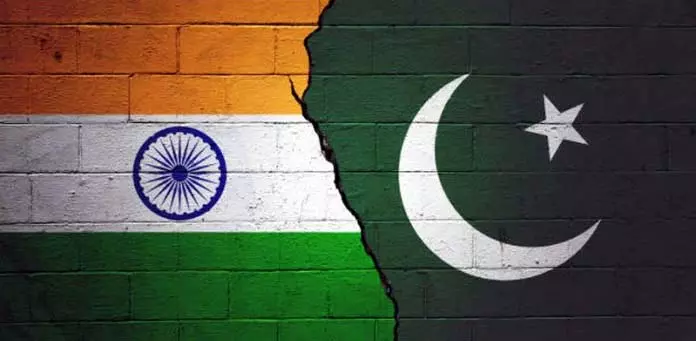 भारत-पाक संघर्ष समझौतों से Jammu में सीमा पर्यटन को झटका भारत-पाक संघर्ष समझौतों से Jammu में सीमा पर्यटन को झटका