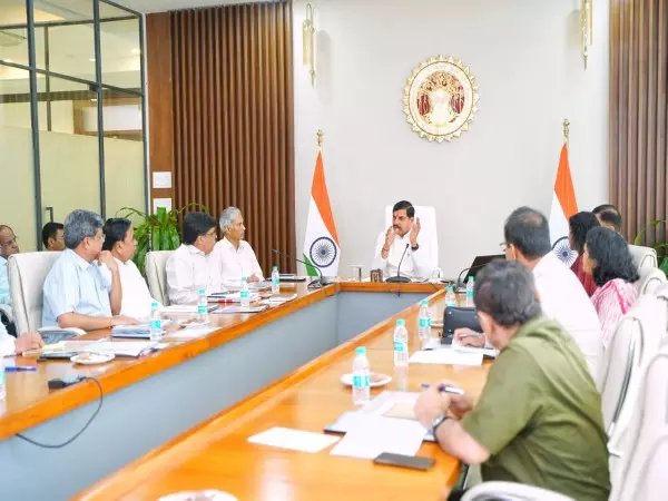 मध्य प्रदेश सरकार कल इंदौर के राजवाड़ा पर करेगी कैबिनेट बैठक मध्य प्रदेश सरकार कल इंदौर के राजवाड़ा पर करेगी कैबिनेट बैठक