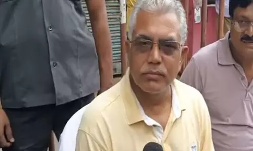 BJP के दिलीप घोष ने एसएससी शिक्षकों के विरोध को लेकर टीएमसी पर निशाना साधा