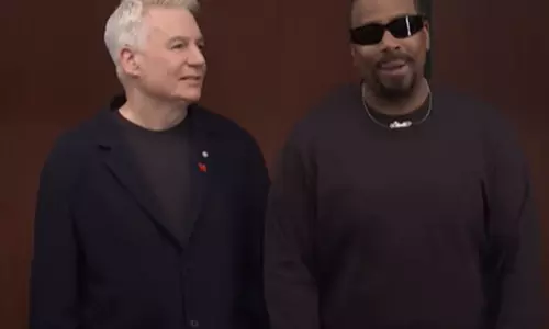 माइक मायर्स ने SNL सीजन 50 के फिनाले में कान्ये वेस्ट के स्केच के साथ शो को चुरा लिया माइक मायर्स ने SNL सीजन 50 के फिनाले में कान्ये वेस्ट के स्केच के साथ शो को चुरा लिया
