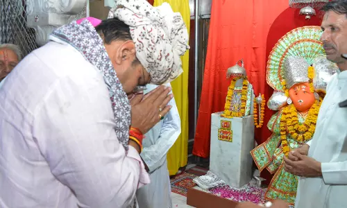 Jaipur: मुख्यमंत्री शर्मा ने सांगा बाबा सहित विभिन्न मंदिरों एवं गुरूद्वारे में किए दर्शन