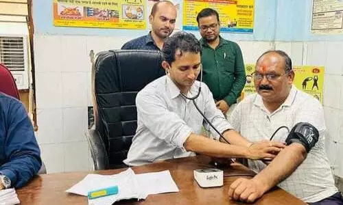 Bareilly: स्वास्थ्य मेले में अव्यवस्था, डॉक्टर नदारद और मेले में पसरा रहा सन्नाटा