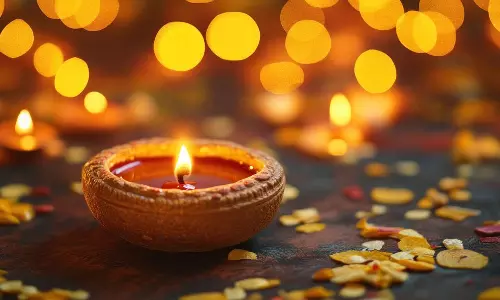 Bada Mangal 2nd 2025: दूसरे बड़े मंगल पर घर में इन जगहों पर जलाएं दीपक, दूर हो जाएंगे सारे संकट Bada Mangal 2nd 2025: दूसरे बड़े मंगल पर घर में इन जगहों पर जलाएं दीपक, दूर हो जाएंगे सारे संकट