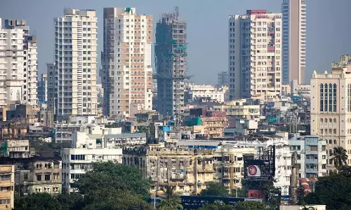 Mumbai : मालिक मौजूदा मीटर कनेक्शन का उपयोग करके इलेक्ट्रिक वाहन चार्ज कर सकते Mumbai : मालिक मौजूदा मीटर कनेक्शन का उपयोग करके इलेक्ट्रिक वाहन चार्ज कर सकते